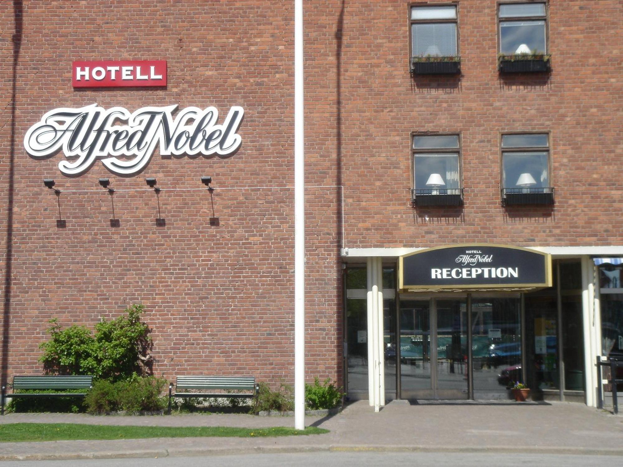 Hotell Alfred Nobel カールスコーガ エクステリア 写真