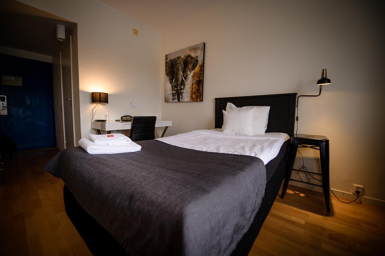 Hotell Alfred Nobel カールスコーガ エクステリア 写真